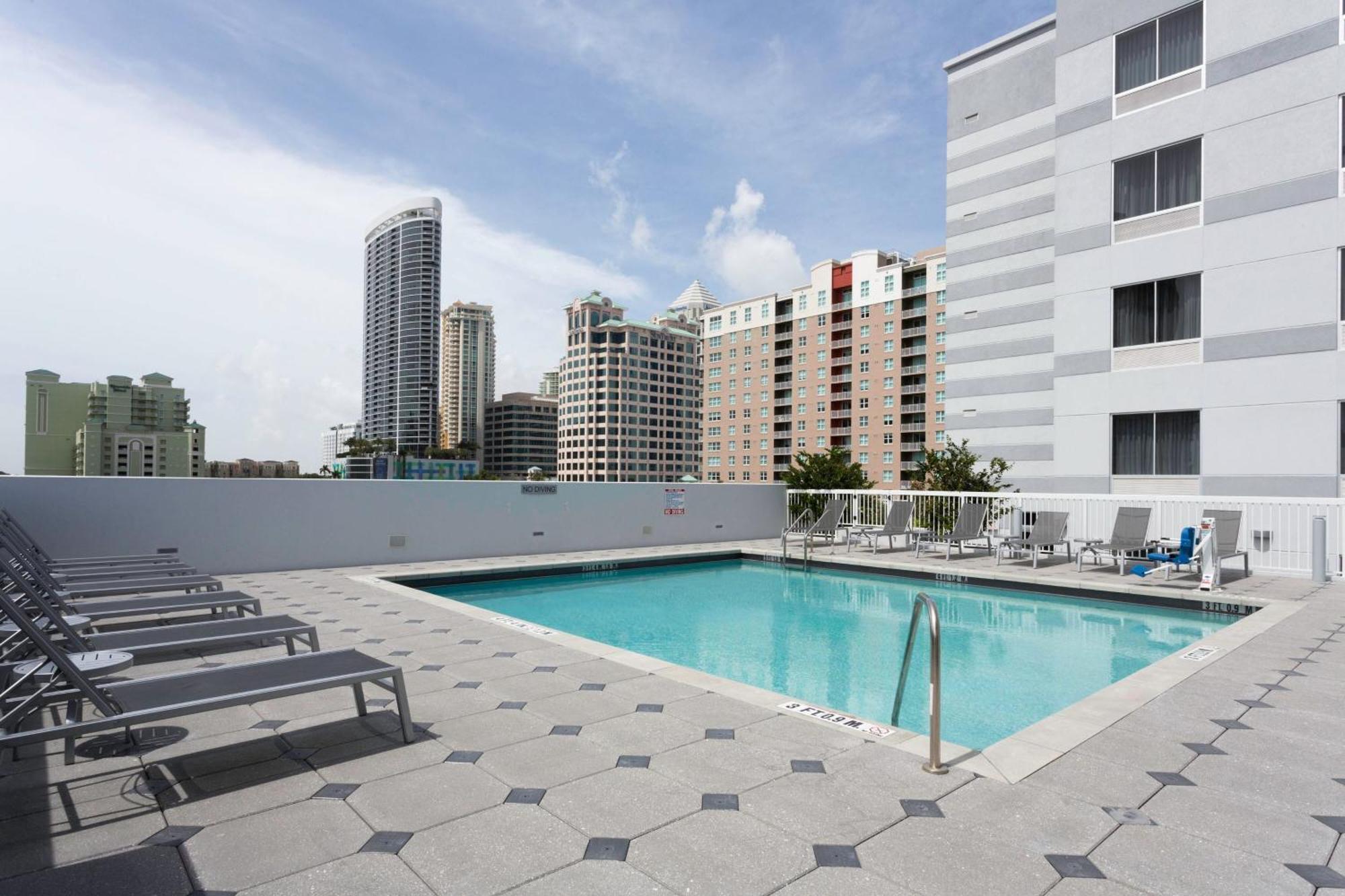 Fairfield Inn & Suites By Marriott Fort Lauderdale Downtown/Las Olas Exteriör bild